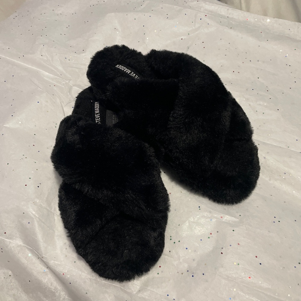 Steve Madden Fuzzy Slides